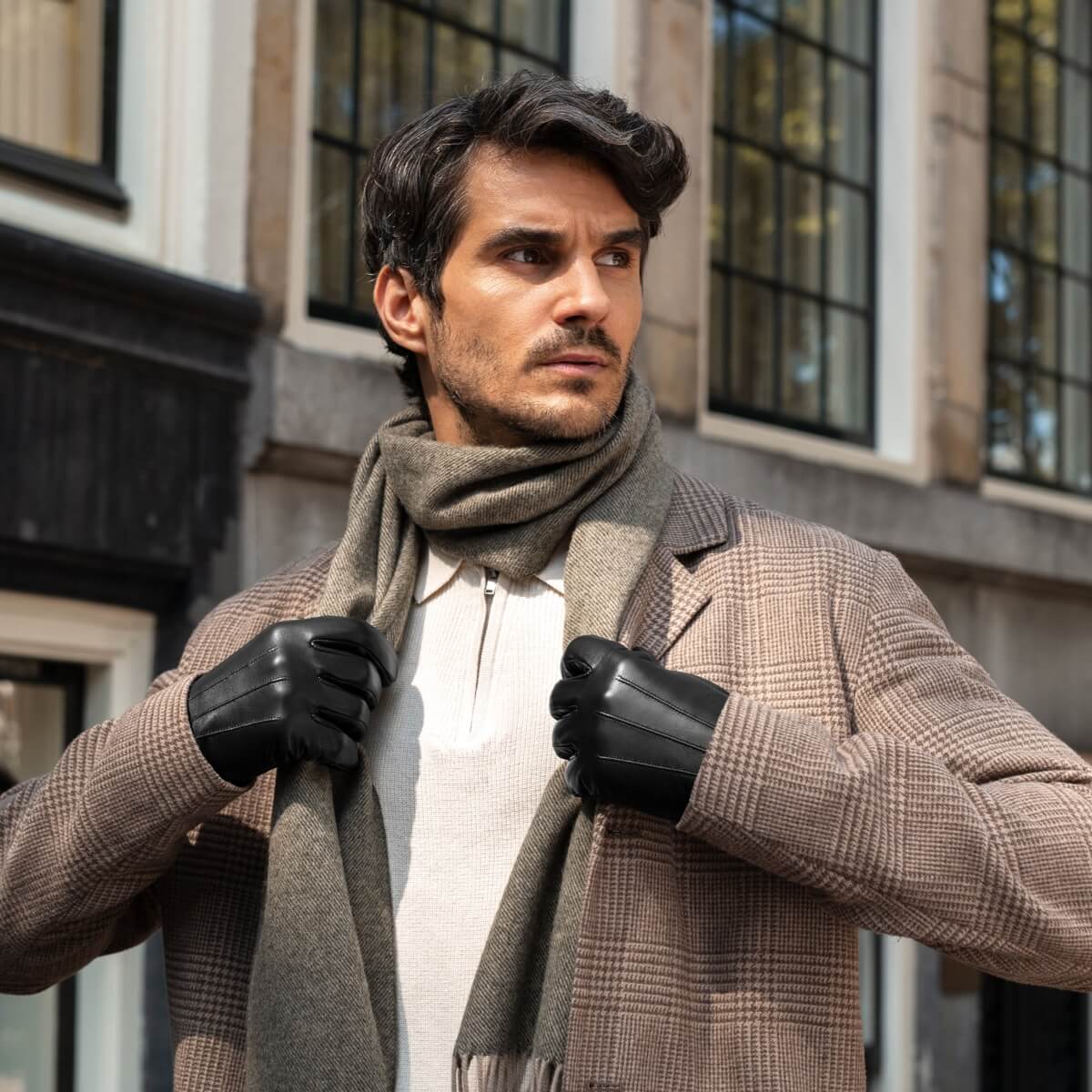 Jake (black) - sheepskin gloves with warm fleece lining & touchscreen feature  - Schwartz & von Halen - US - 8