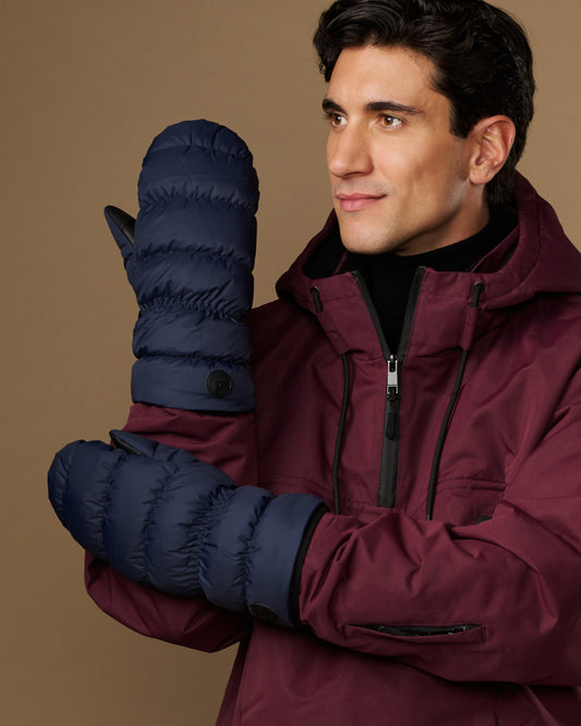 Men’s blue padded mittens with elastic cuffs and touchscreen-ready thumb panels